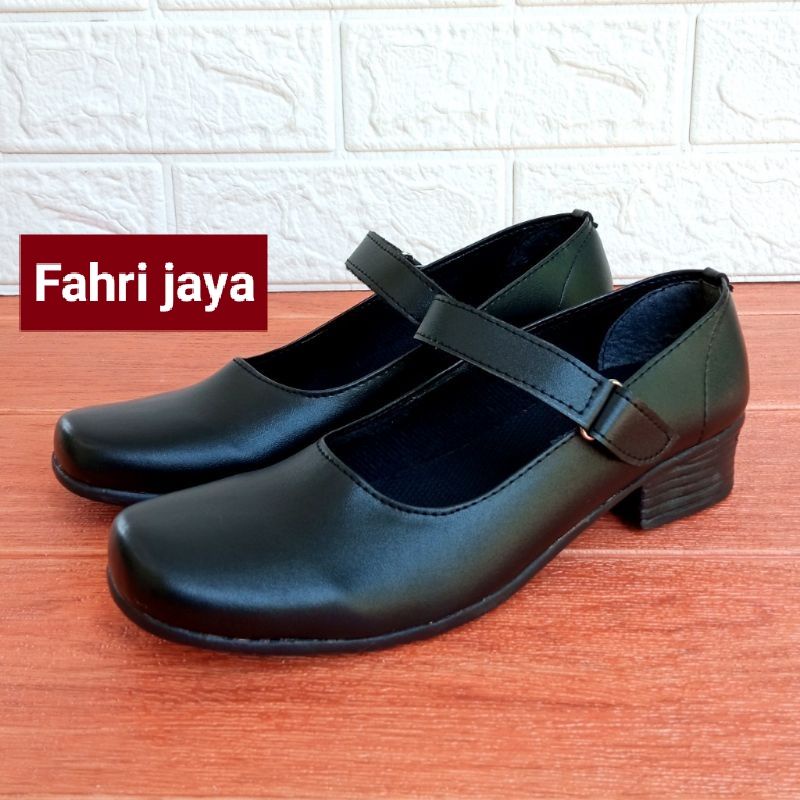 Sepatu Pantofel Wanita Hitam Hak 3 Cm Sepatu Cewek Sekolah Kantor Paskib Sepatu cewek kickers