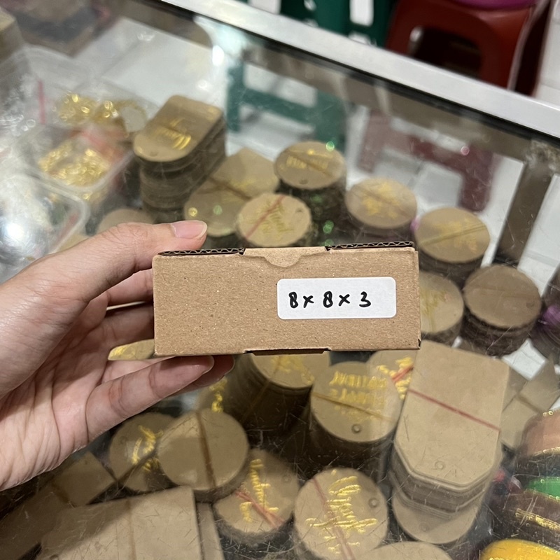

Dus Die Cut / Kardus / Corrugated Box 8x8x3cm
