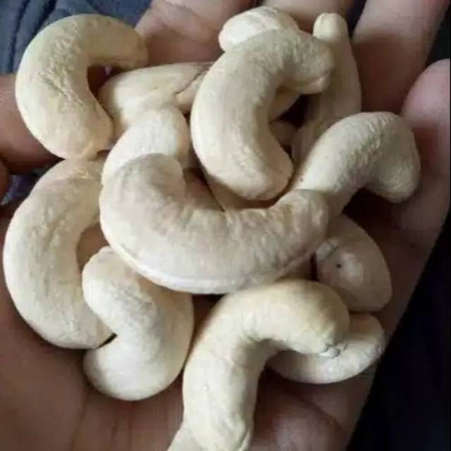 

KACANG METE SUPER /MEDE SUPER