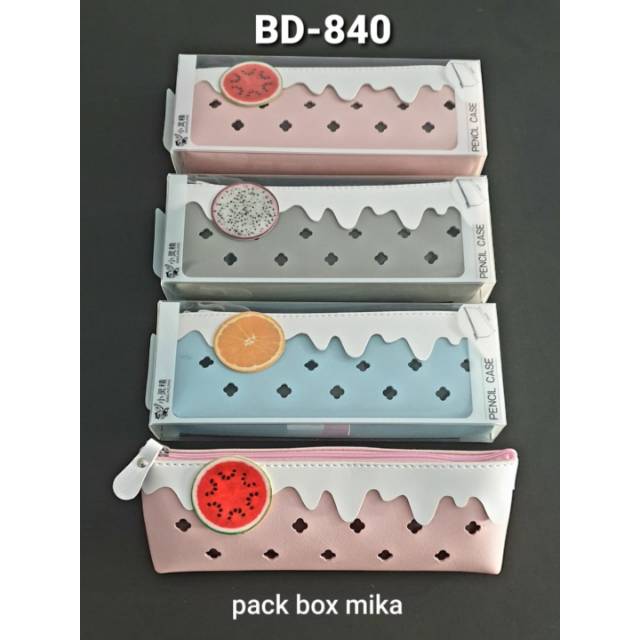 

Tempat pensil sleting import 84p