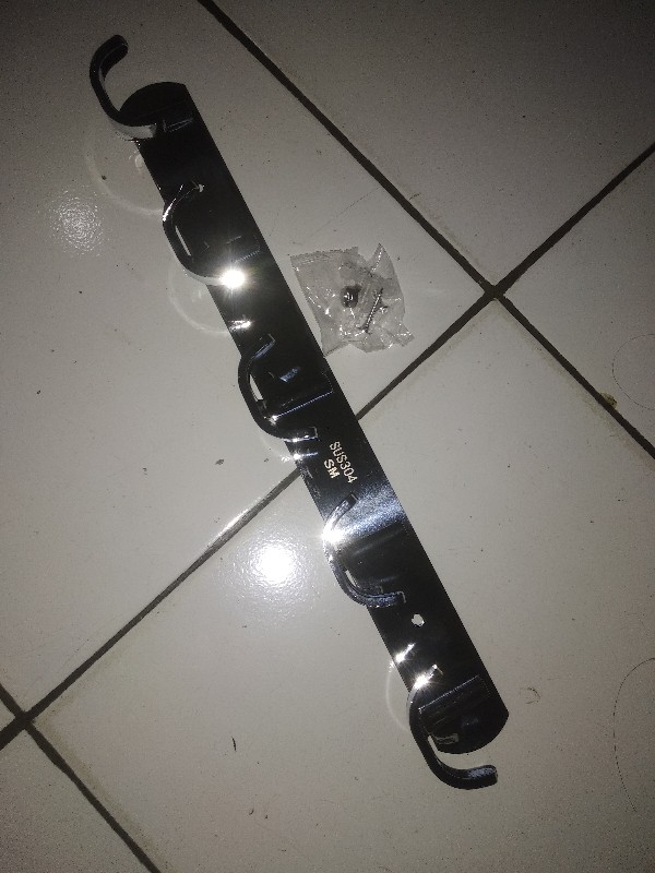 Gantungan Baju Dinding Hanger Tembok Stainless 5 Kait Cabang Terlaris Kp05