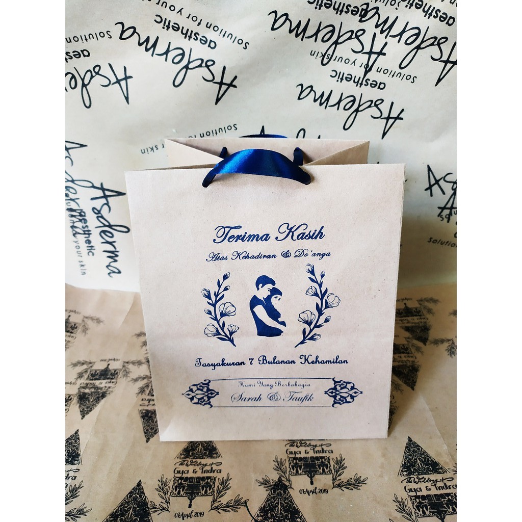 

PAPERBAG SABLON / PAPERBAG KOTAK NASI / PAPERBAG HAJATAN / PACKAGING / SOUVENIR (SIZE P22 L22 T25)