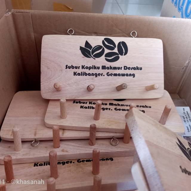 Jual Souvenir key holder/ wallhook / cantelan kunci custom desain