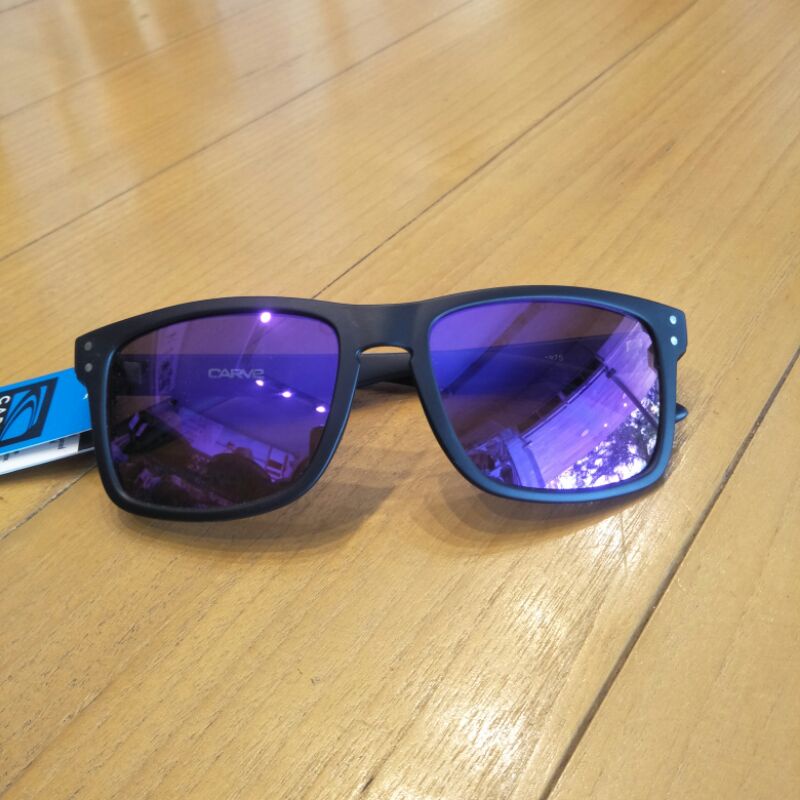 Kacamata carve Goblin iridium