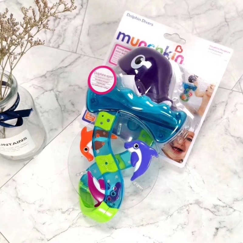 munchkin dolphin divers bath toys mainan mandi anak