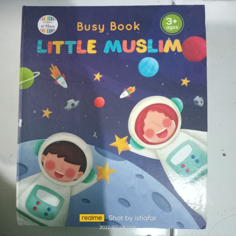Bussy book little Muslim