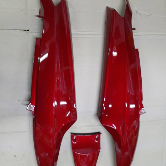 Cover body mio karburator merah maroon