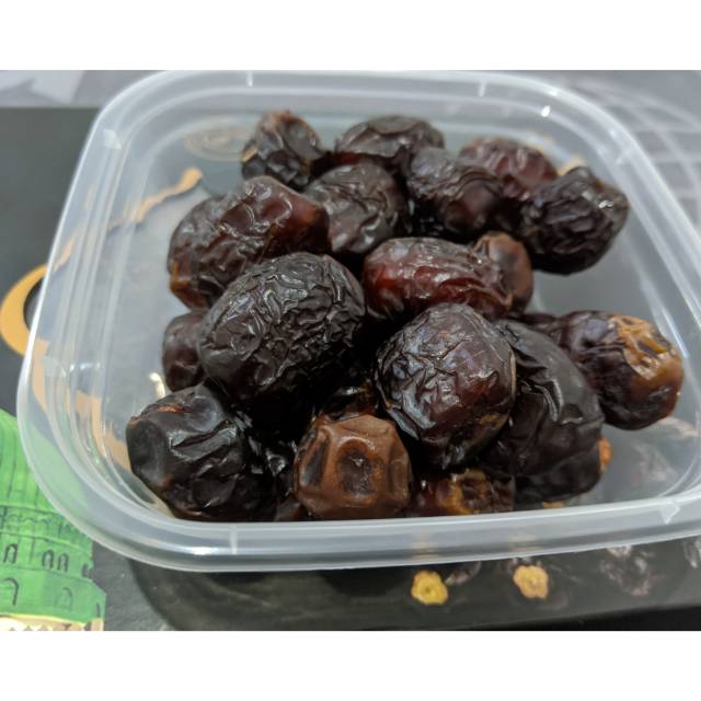 

Kurma Ajwa