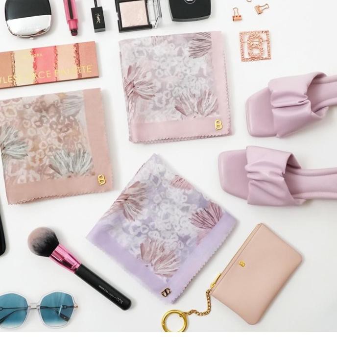 ►™◄ READY STOCK SALE BUTTONSCARVES LES AMITIES REBORN NEW WITH TAG & BOX