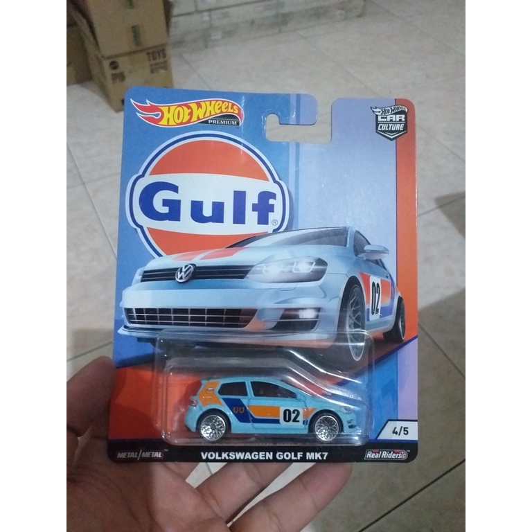 Hot Wheels Premium Car Culture Gulf Volkswagen Golf Mk7