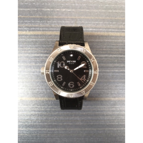 Jam Tangan Nixon Bekas Second Preloved Wanita Pria Klasik Style Baterai Stainless Steel Aksesoris Fa