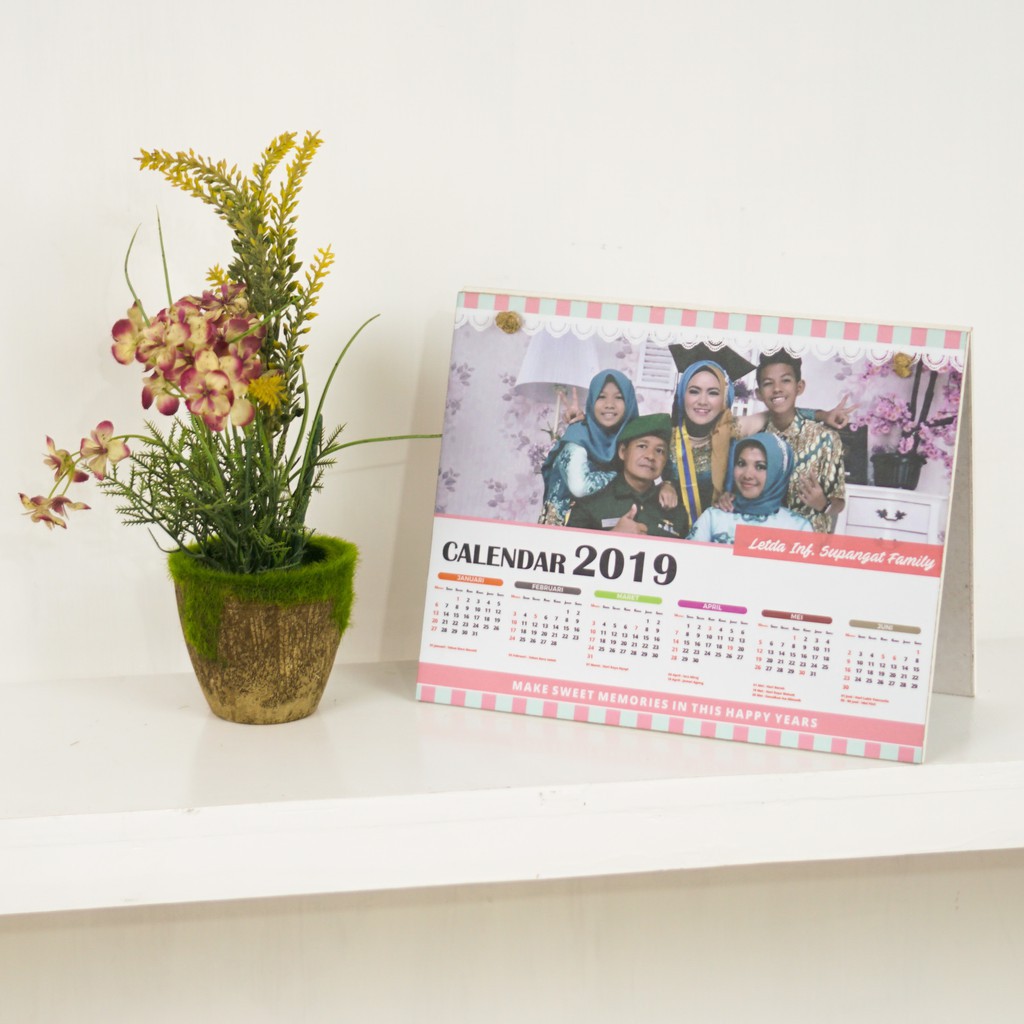 

WOOD Kalender Meja Tahun 2019 Request foto keluarga kantor shabbychic