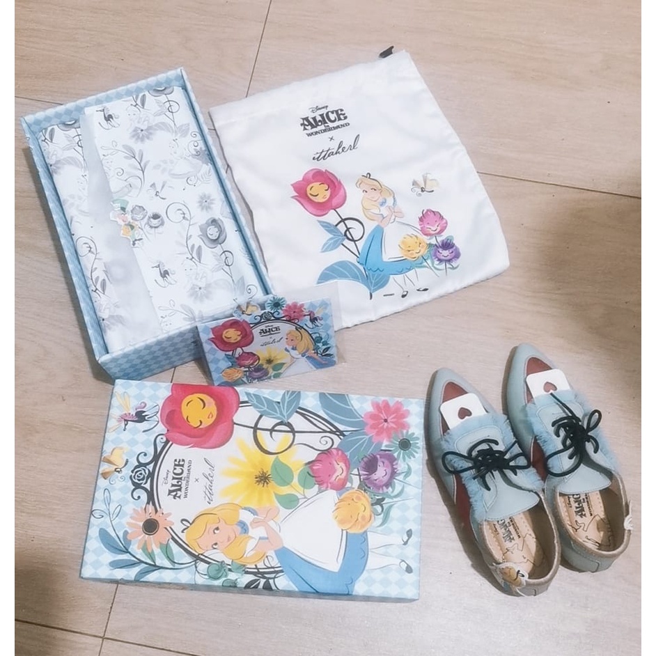 Ittaherl Disney Alice in Wonderland - White Rabbit Sneakers Size 36 (READY STOCK)