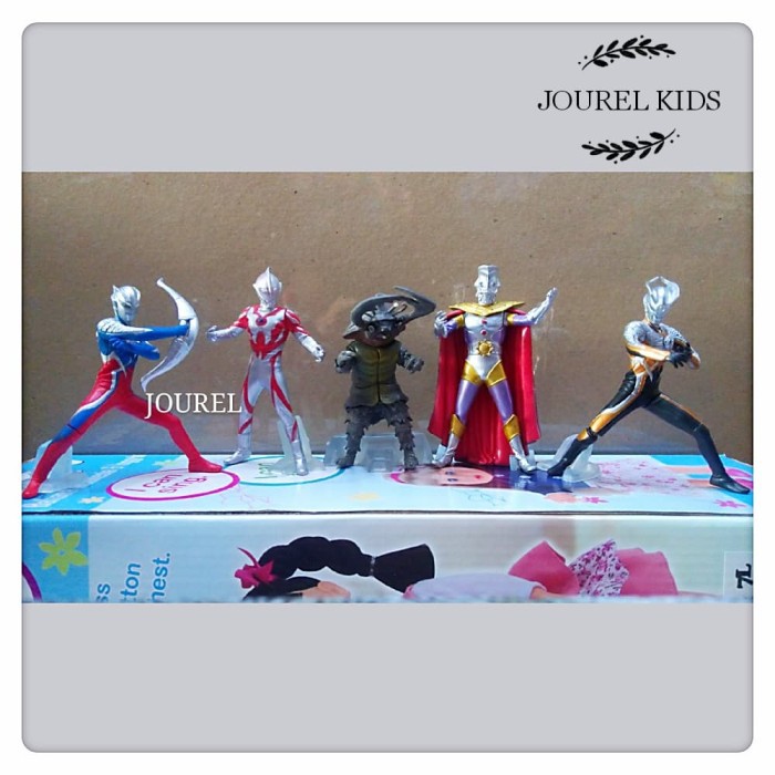 JK -  Mainan boneka figure Ultraman Monster Godzilla pajangan hiasan kue
