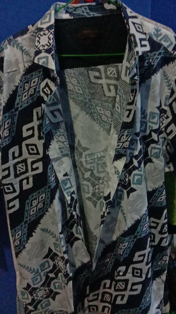 Manzone Kemeja Batik Pria Lengan Pendek Modern Fit Abimantra-navy