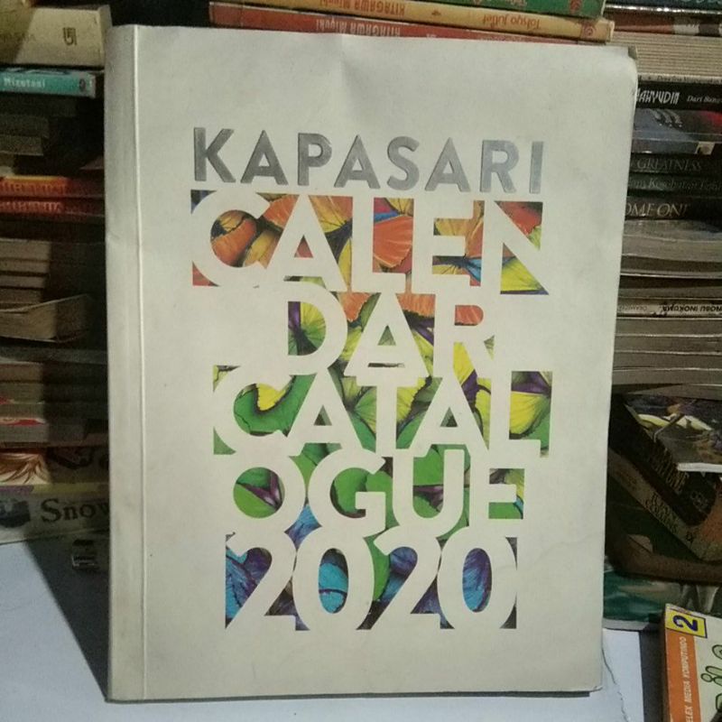 buku katalog kalender 2020