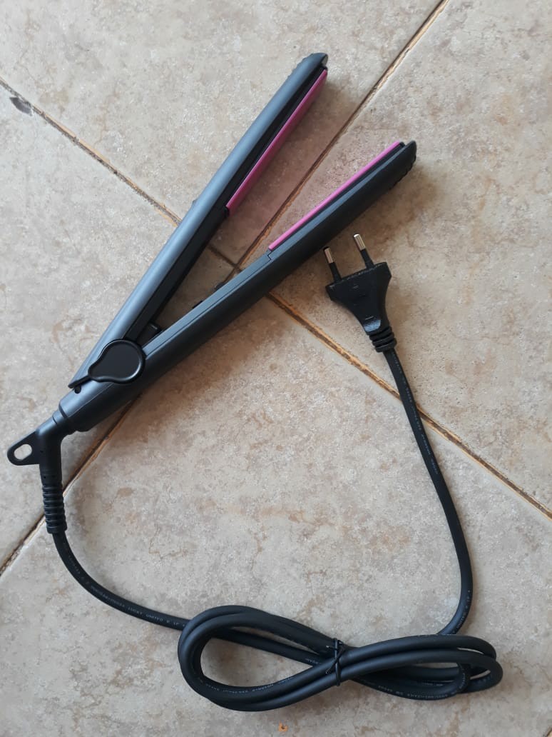  Philips  Catok  Rambut  HP8302 Catokan Keramik  Original 