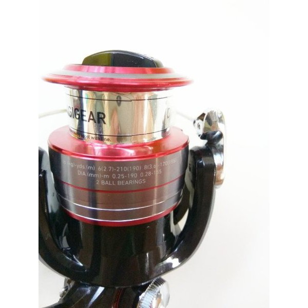Reel Daiwa MG S 2500