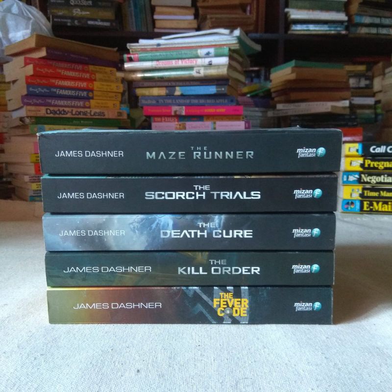 SET LENGKAP MAZE RUNNER