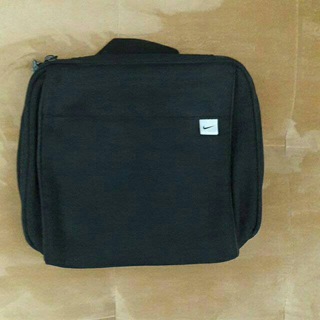 Preloved tas Nike