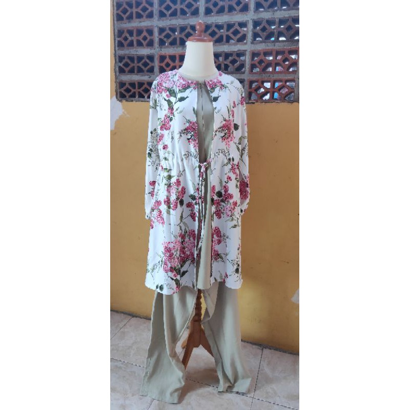 Setelan celana by KENTA