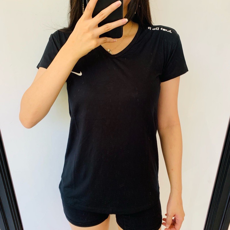 Baju Kaos/Olahraga Nike