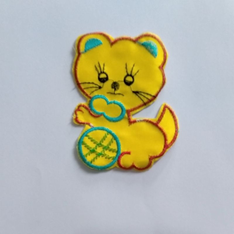 Patch bordir karakter Kucing