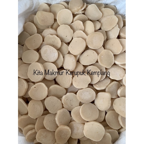 

Kemplang Mentah Kancing Super Tenggiri Khas Palembang / Kemplang Sayur Asem / Kemplang Seblak Ikan (500gr)