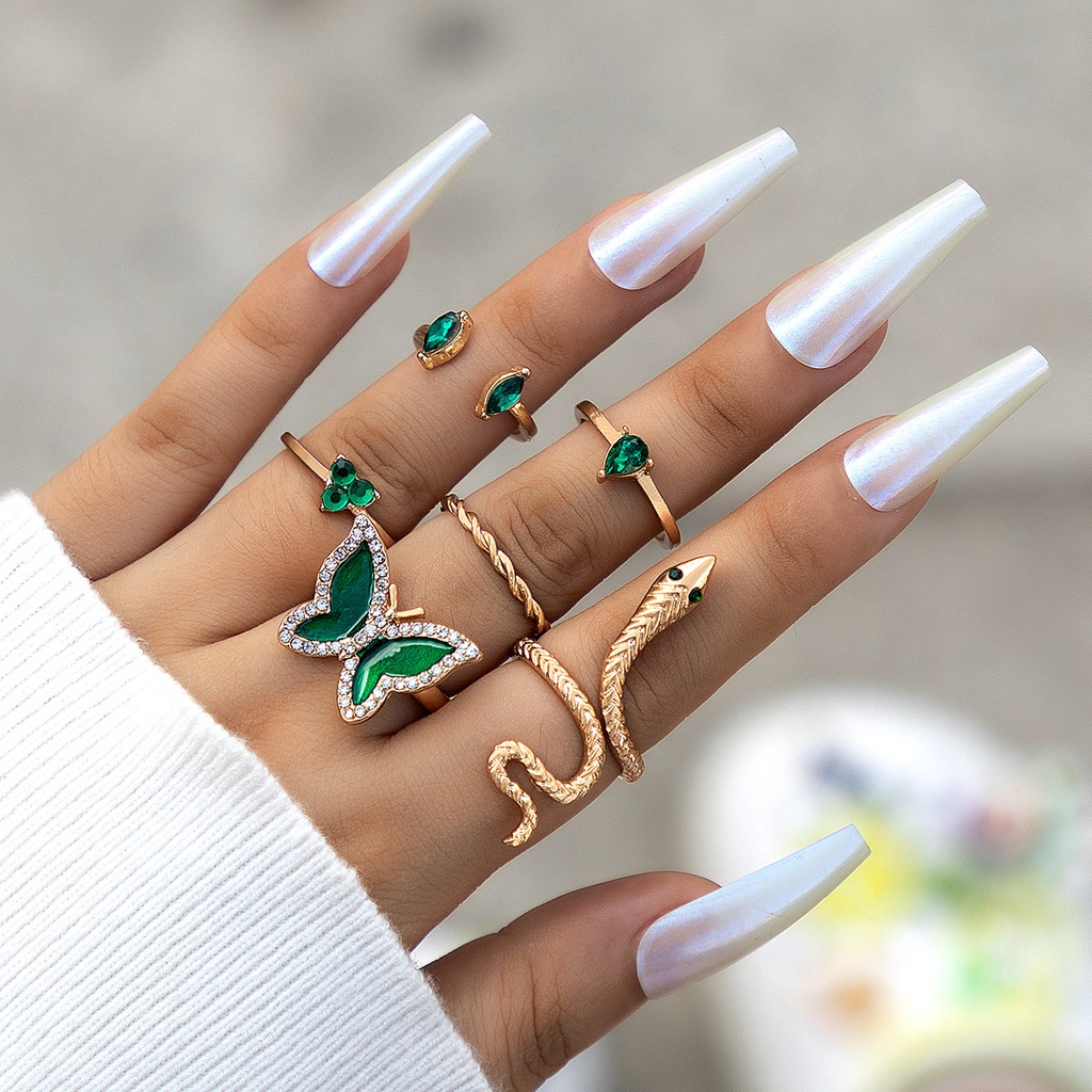 6pcs / set Cincin Desain Kupu-Kupu Tetesan Air Warna Hijau Shining Gaya Retro Untuk Wanita