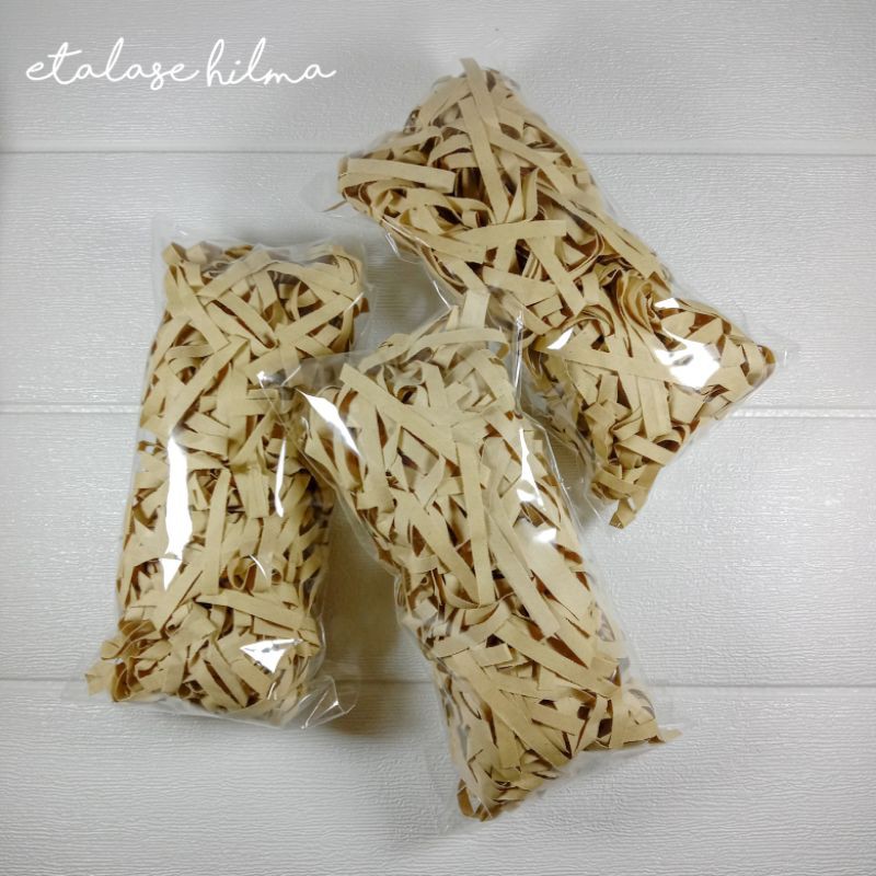 

Shredded Paper • Kertas Potong Suwir Serut Cacah Packing Craft Cokelat Bahan Hiasan Hampers Rustic