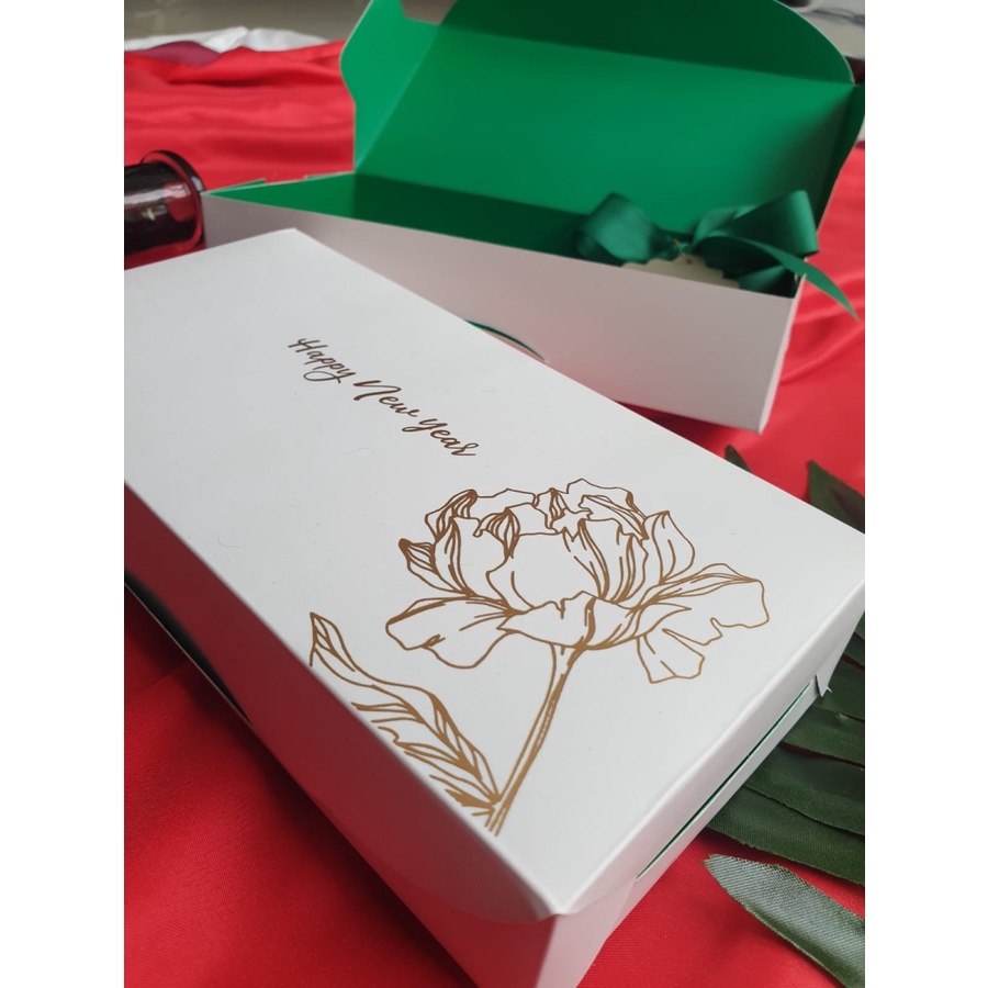 

BOX BROWNIES EDISI HAPPY NEW YEAR