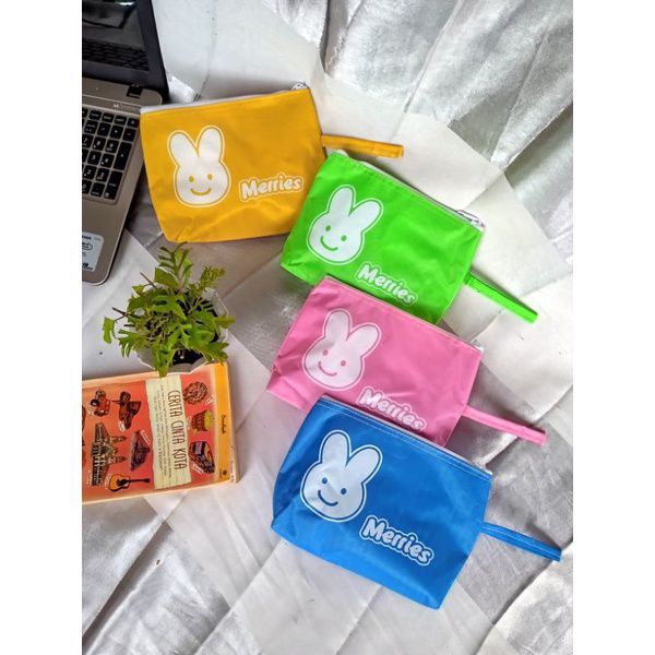 TAS KOSMETIK POUCH SOUVENIR MURAH LUCU MERRIES