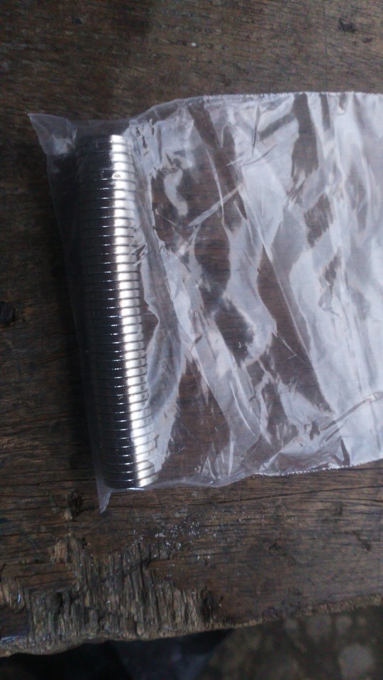 Magnet Industri Neodymium Ndfeb 12x2 Mm (10pcs) Model Bulat Koin Silver Mini Komponen Prakarya