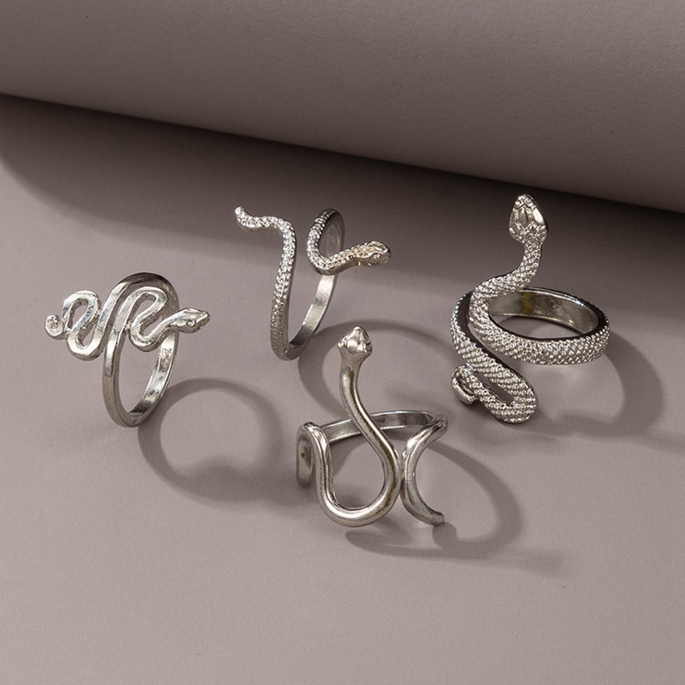4pcs / Set Cincin Silver Desain Ular Gaya Retro Untuk Wanita