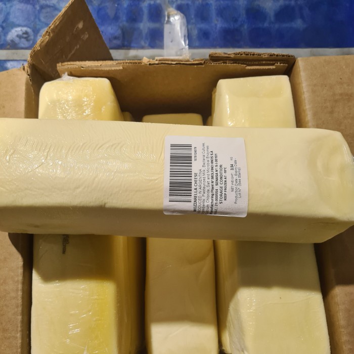 

Keju- Mozarella Saputo -Keju.