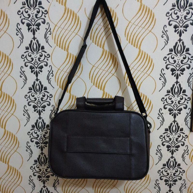 TAS BONIA UNISEX PRELOVED ORIGINAL