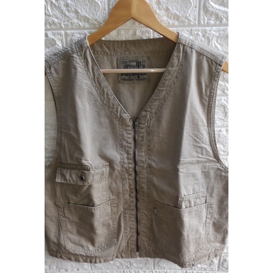 Vest Rompi Levis Silver Tab Original