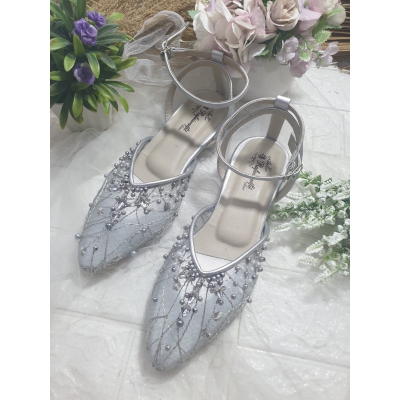 sepatu quilaa silver tali jaring 2cm kaca