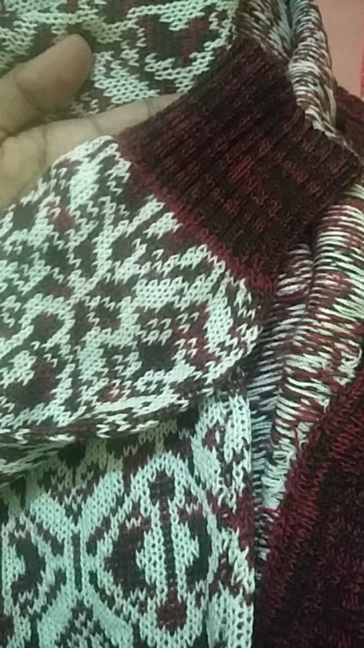 Mantel Rajut Motif Batik