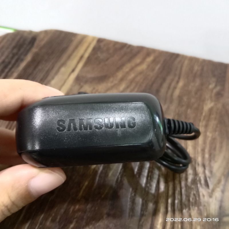 CHARGER SAMSUNG E1080 / E1195 / b200