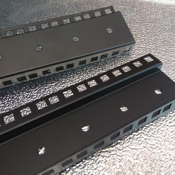 Rack Mounting 12U - 53.7 Cm Besi Model "U" - Flight Case