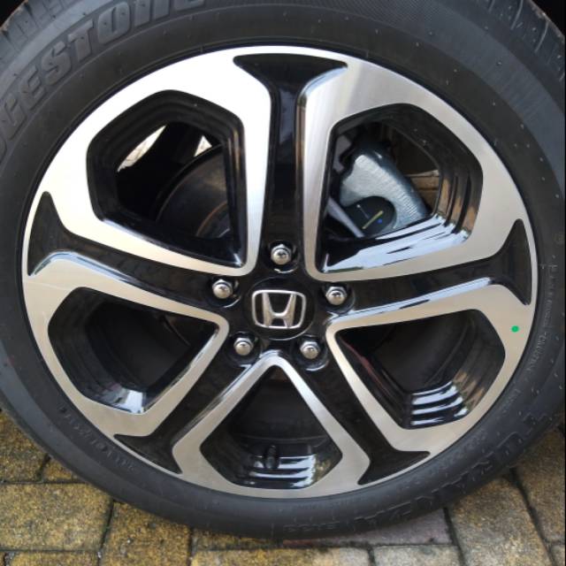 Velg hrv 215/55 r17