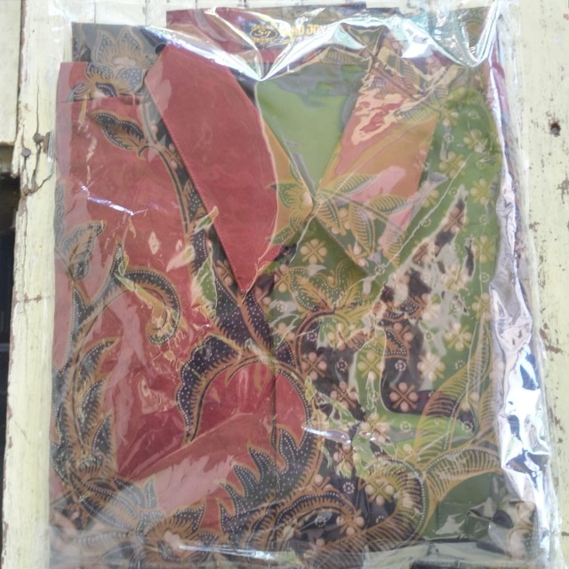 Kemeja Batik Pria Lengan Panjang Kawung Peksi Merah Full Furing Seragam Kantor Premium Modern Trendy