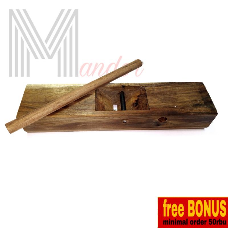 

Serutan kayu manual