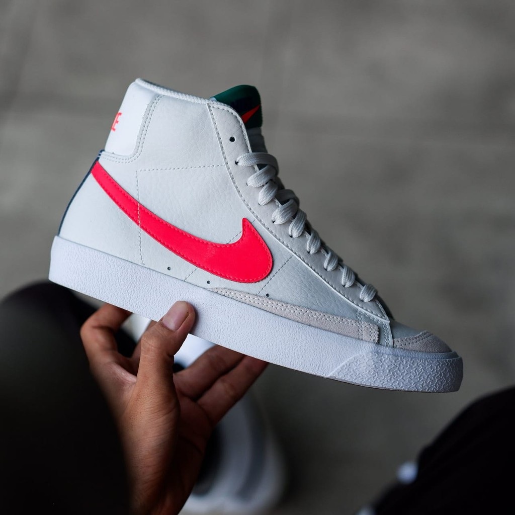 Nike Blazer Mid 77 Vintage White Orange Blue