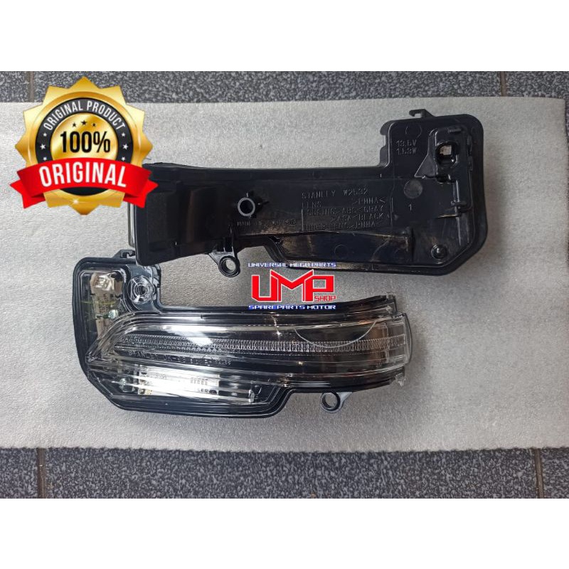 LAMPU SEIN LAMPU SEN SPION TOYOTA FORTUNER VRZ INNOVA REBORN HILUX  VOXY ORIGINAL STANLEY