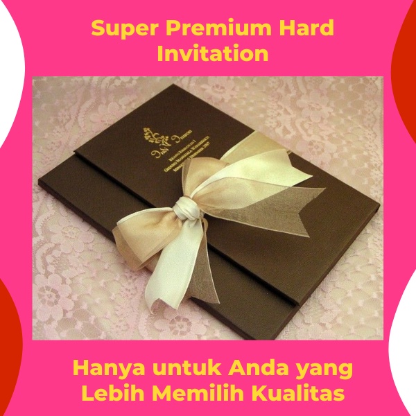 

UNDANGAN PERNIKAHAN HARD COVER TINTA EMAS ELEGAN DAN MEWAH