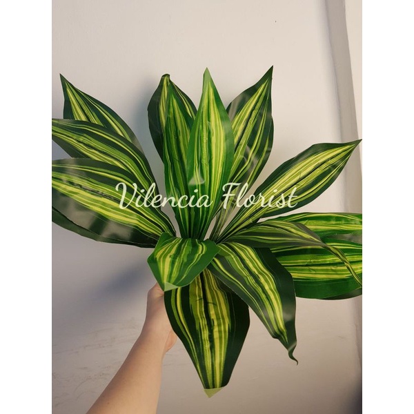 Daun plastik palsu besar dekorasi backdrop pelaminan taman