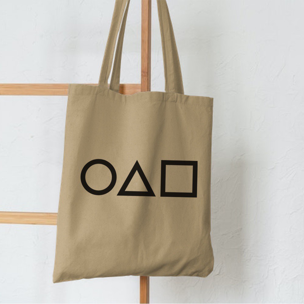 3.3 Sale! Terbaru Totebag SQUID GAME RESLETING Berbahan Semi Kanvas Berwarna Hitam Navy Maroon Cream Mocca dan Hijau