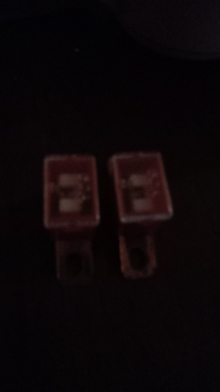 Sekring Pusat Bengkok 50a